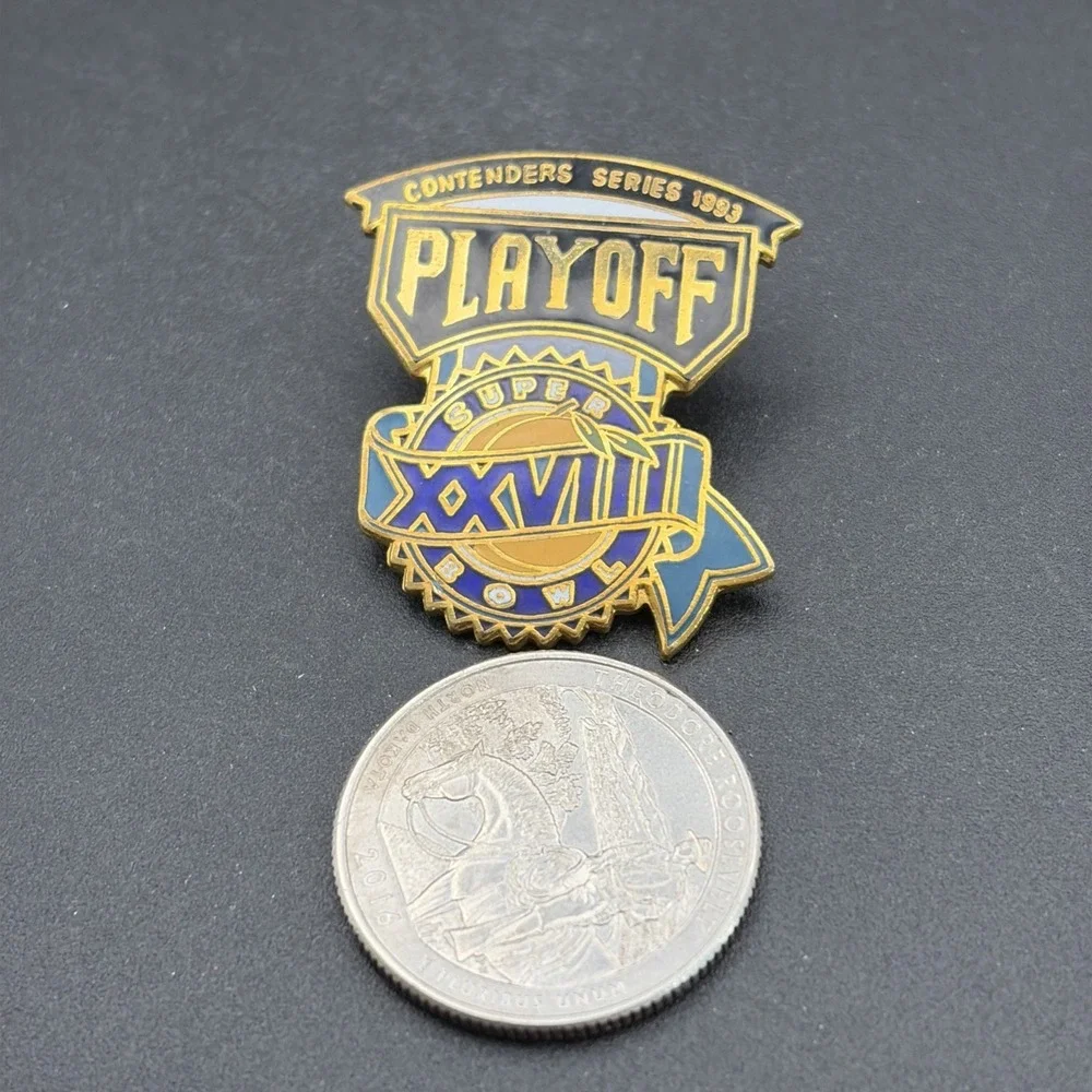 Super Bowl XXVIII Contenders Series 1993 Playoff‎ NFL Football Lapel Hat Pin